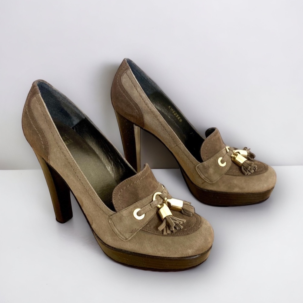 Stuart Weitzman Suede Tassup Moc Oxford Tassel Platform Heels, Women’s Size 7.5